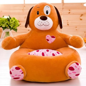Pouf da divano marrone e rosa a forma di animale con motivo di cane in un salotto