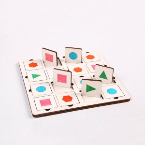 Sudoku in legno bianco per bambini con forme geometriche colorate