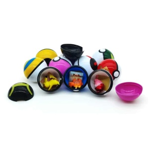Confezione da 12 Pokéball con figurine Pokémon