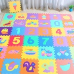Tappeto puzzle in schiuma multicolore per bambini