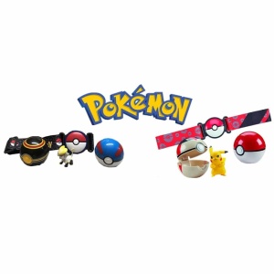 Cintura Pokémon con set di PokéBall e statuette con logo Pokémon e sfondo bianco