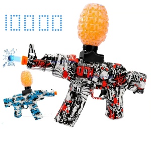 Pistola orbeez con palline di gel arancione elettrico rosso e blu per bambini con palline di gel arancione su sfondo bianco