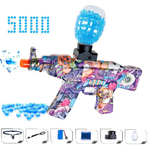Pistola orbeez multicolore per bambini viola con biglie blu e altri accessori e sfondo bianco