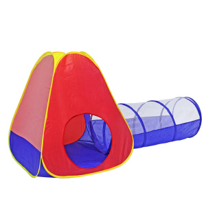 Un teepee per bambini multicolore a forma di casetta con un tunnel blu su un lato.