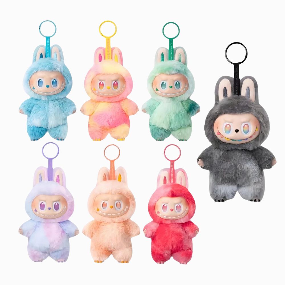 Peluche portachiavi kawaii stile labubu in diversi colori su sfondo bianco