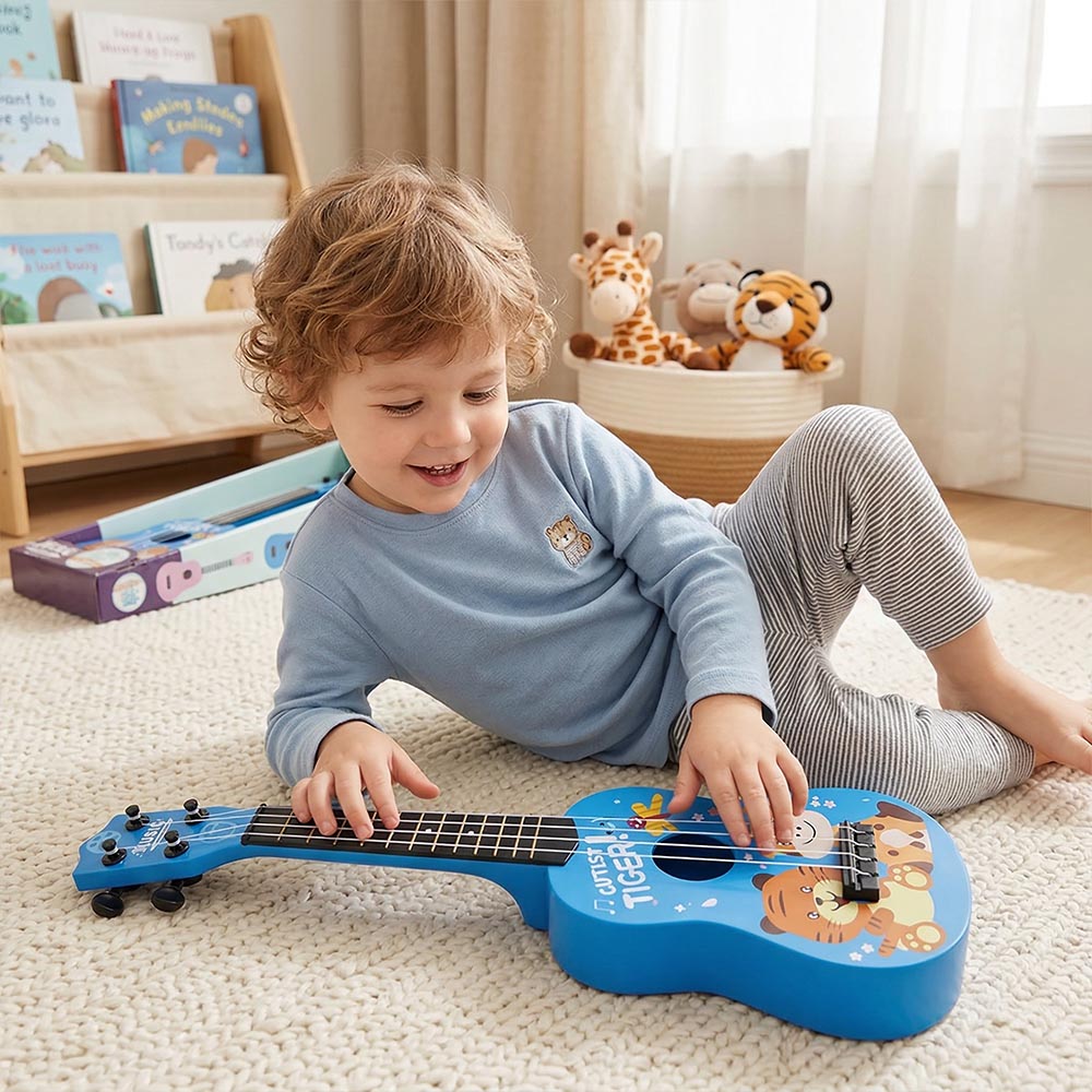 Mini chitarra a 4 corde con stampa di cartoni animati - immagine 4