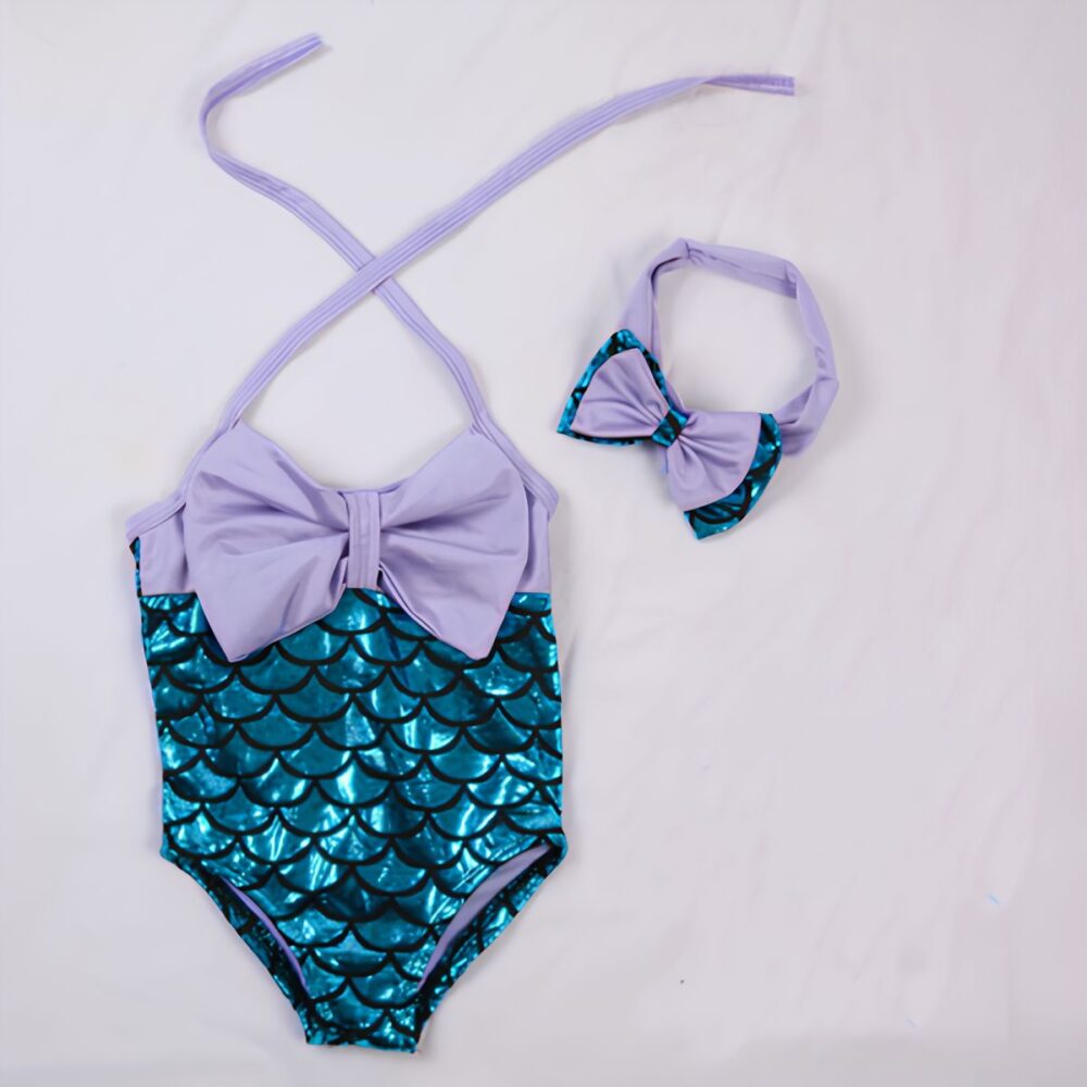 IMG_Ensemble_maillot_bain_fille_noeud1.jpg Ensemble de maillot de bain fille avec noeud sur fond rose